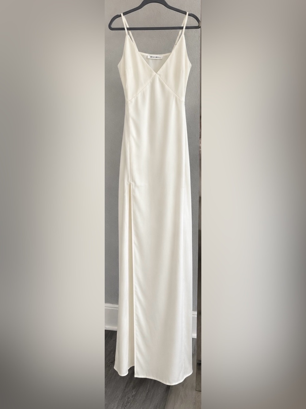 ✨ Elegant Ivory Satin Maxi Dress ✨